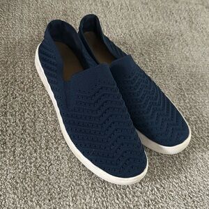 White Mountain Sneakers